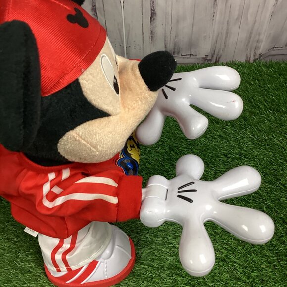 Disney Fisher Price M3 Master Moves Mickey Mouse Hip Hop Breakdancing Toy - Picture 8 of 12